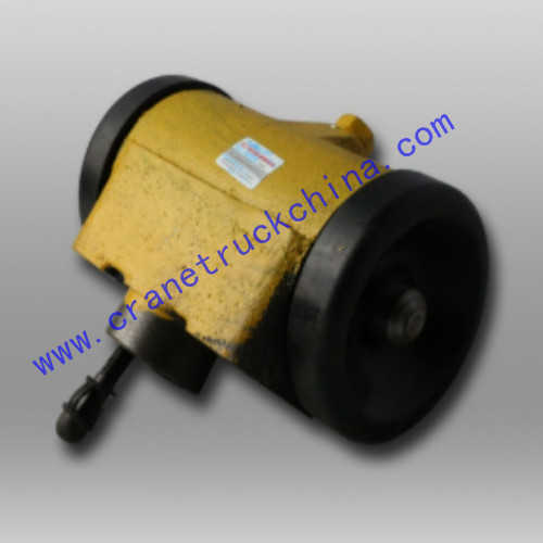 XCMG road roller brake cylinder 2